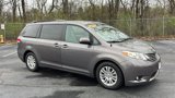 Used 2013 Toyota Sienna XLE image 2