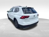 Used 2021 Volkswagen Tiguan SE w/ Panoramic Sunroof Package image 5