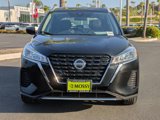 Used 2021 Nissan Kicks SV image 2