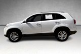 Used 2015 Kia Sorento LX image 3