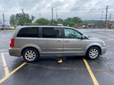 Used 2014 Chrysler Town & Country Touring image 6