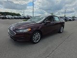 Used 2017 Ford Fusion SE w/ Fusion SE Technology Package image 2