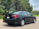 Used 2014 Toyota Camry LE image 3