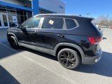 Used 2022 Volkswagen Taos SEL image 4