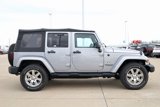 Used 2016 Jeep Wrangler Unlimited Sahara w/ Connectivity Group image 4