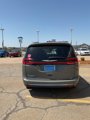 Used 2022 Chrysler Pacifica Touring-L image 4