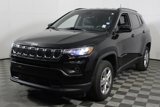 Used 2023 Jeep Compass Latitude image 3