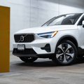New 2025 Volvo XC40 B5 Core w/ Protection Package Premier image 2