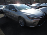 Used 2017 Toyota Camry LE image 3
