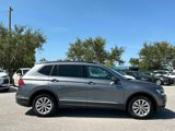 Used 2018 Volkswagen Tiguan SEL image 4