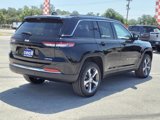 New 2023 Jeep Grand Cherokee Limited w/ Luxury Tech Group II image 2