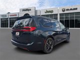 New 2025 Chrysler Pacifica Limited image 4