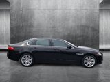 Used 2017 Jaguar XF Premium image 4