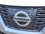 Used 2017 Nissan Rogue SL w/ SL Premium Package image 5