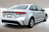 Used 2022 Toyota Corolla LE image 2