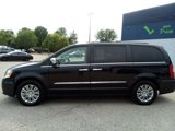 Used 2015 Chrysler Town & Country Touring-L w/ Driver Convenience Group image 2