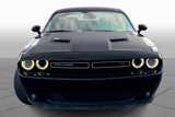 Used 2017 Dodge Challenger R/T image 3