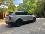 Used 2022 Kia Telluride SX w/ SX Prestige Package image 4