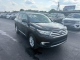 Used 2011 Toyota Highlander SE image 2