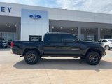 Used 2018 Toyota Tacoma SR5 image 3