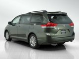 Used 2014 Toyota Sienna XLE image 3