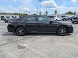 Used 2023 Toyota Camry SE image 3