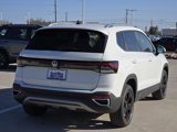 New 2025 Volkswagen Taos SE image 4