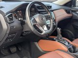 Used 2018 Nissan Rogue SL image 2
