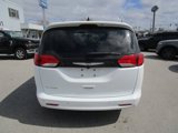 Used 2022 Chrysler Voyager LX image 5