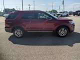 Certified 2019 Ford Explorer XLT w/ Equipment Group 202A image 3