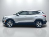 Certified 2022 Kia Seltos EX image 4