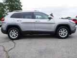 Used 2017 Jeep Cherokee Latitude w/ True North Edition image 3