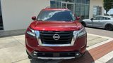 Used 2022 Nissan Pathfinder Platinum image 2