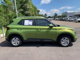 Used 2020 Hyundai Venue SEL w/ Convenience Package image 2