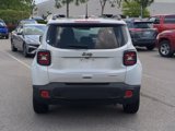 Used 2020 Jeep Renegade Latitude w/ UConnect 8.4 Nav Group image 6