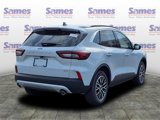New 2025 Ford Escape SE image 4