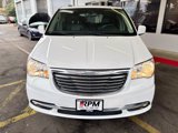Used 2015 Chrysler Town & Country Touring image 2