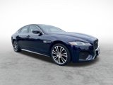 Certified 2022 Jaguar XF R-Dynamic SE image 3