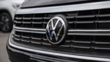 Certified 2024 Volkswagen Jetta SE image 3