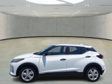 Used 2022 Nissan Kicks S image 2