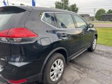 Used 2017 Nissan Rogue S image 5