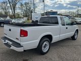 Used 2000 GMC Sonoma SLS w/ SLS Super Spec Pkg 3 image 2