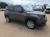 Used 2016 Jeep Renegade Latitude image 2