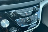 Used 2023 Chrysler Voyager LX image 5