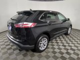Used 2024 Ford Edge SEL image 4
