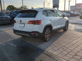 Used 2022 Volkswagen Taos SE w/ Panoramic Sunroof Package image 4