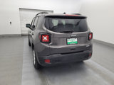 Used 2019 Jeep Renegade Latitude image 6