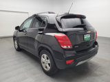 Used 2020 Chevrolet Trax LT w/ LT Convenience Package image 5