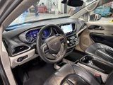 Used 2022 Chrysler Pacifica Touring-L image 4