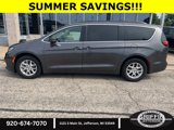 Used 2022 Chrysler Pacifica Touring-L image 2